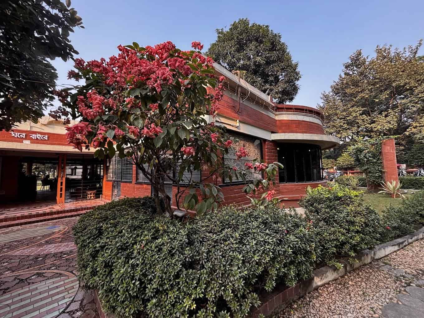 Ghore Baire Restaurant, Bolpur