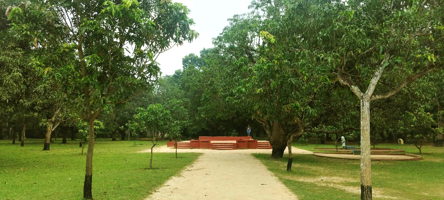 Amrakunja in Santiniketan (Bolpur)