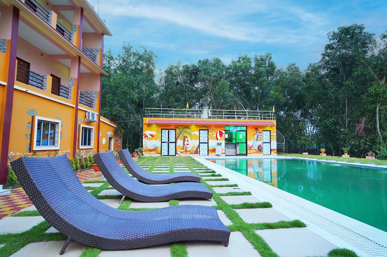 Resort Neel Nirjan. Best Family Couple friendly Resort!!